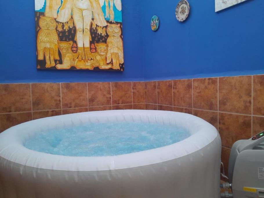 The Beach Hut With Lazy Spa アドラ エクステリア 写真